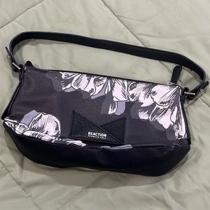 Kenneth Cole Reaction Shoulder Bag